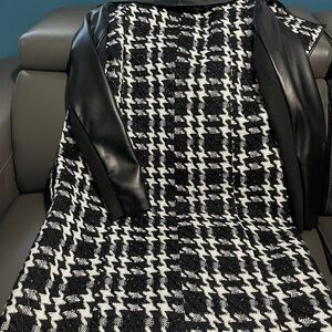 Brand new BCBG black coat size L